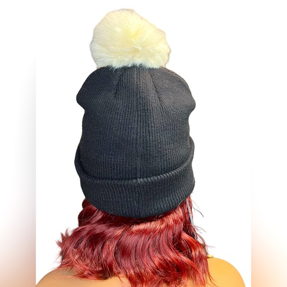 Karl Lagerfeld NWT Black Knit Ribbed Jeweled Karl Signature Pom Pom Winter Hat - Picture 6 of 9